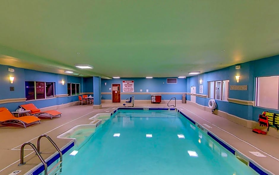 Holiday Inn Express Fort Wayne - East - New Haven By IHG