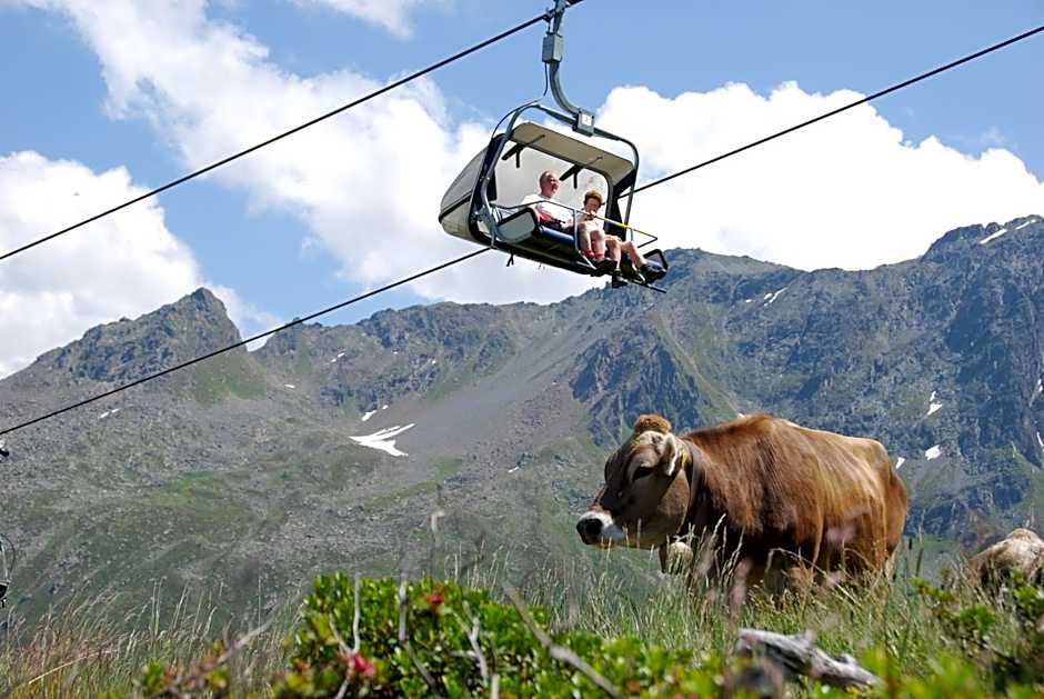 Clubdorf Hotel Alpenrose