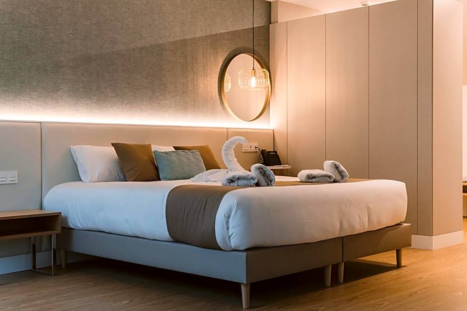 HOTEL CANDOR