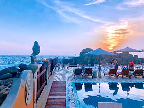 Thaproban Pavilion Resort and Spa