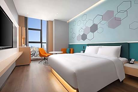 King Room with City View - Non-Smoking