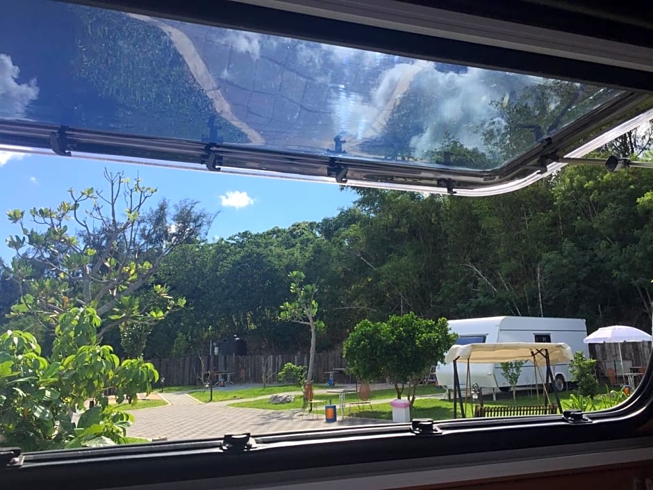 Kenting Houbihu Camping Car