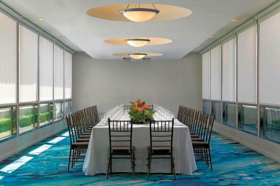 The Belamar Hotel Manhattan Beach, Tapestry Collection by Hilton