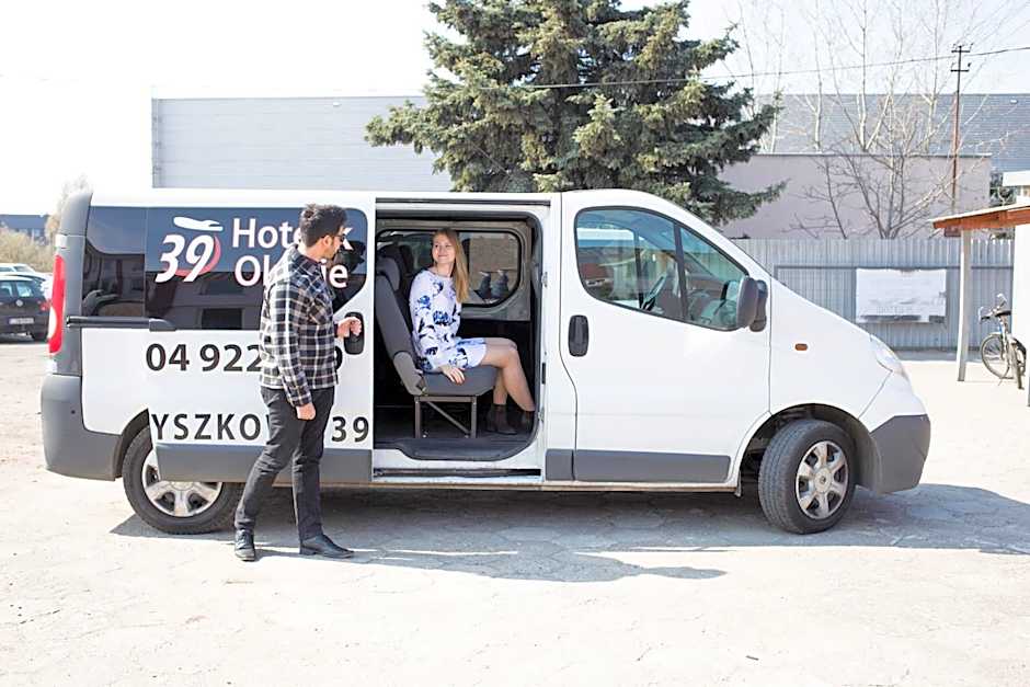 Hotelik Okęcie 39 - Nocleg i Parking Blisko Lotnisko Okęcie