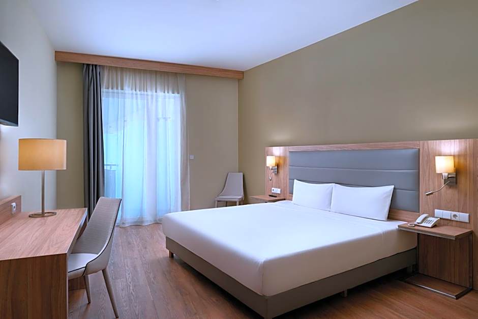 Akeah Verdi Budapest