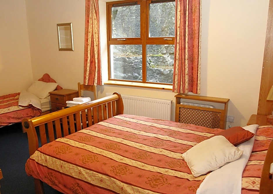 Clare's Rock Self-catering Accommodation