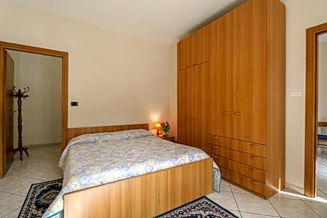 One-Bedroom Standard Apartment