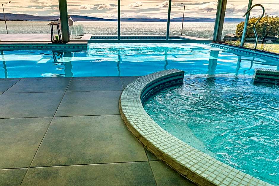 Xelena Hotel & Suites