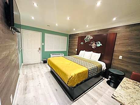 Standard King Room