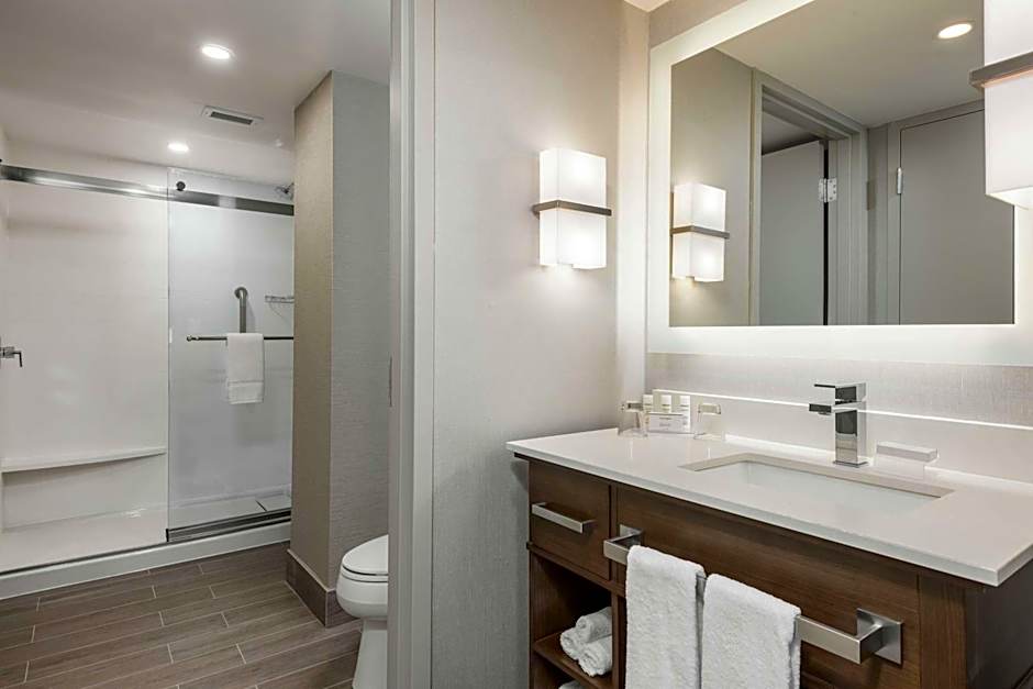 Homewood Suites By Hilton Ottawa Downtown