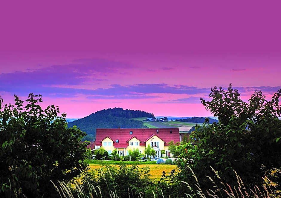 Hollerhöfe - Zu Gast im Dorf