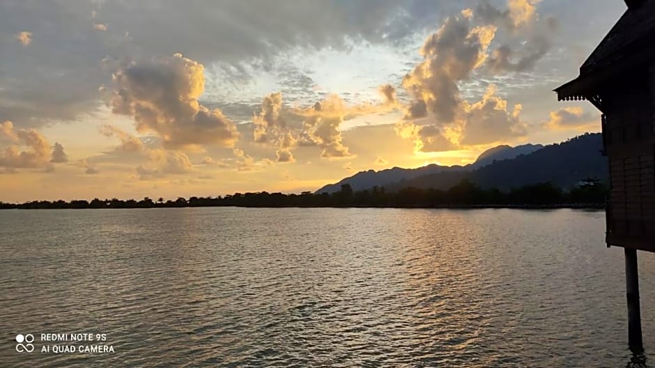 the sunset view lagoon suite