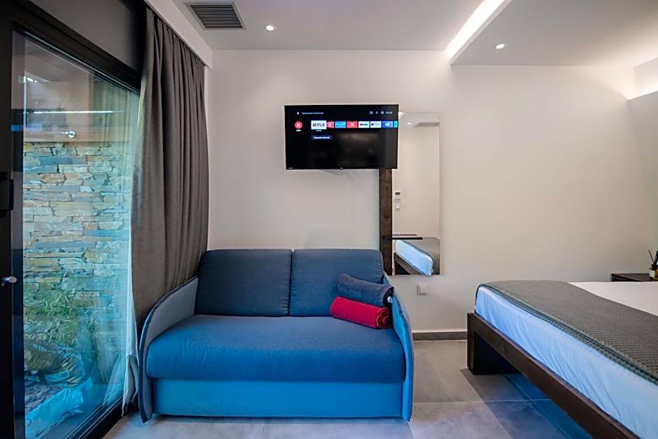 Sylvia Camping & Luxury Suites, Panel Hospitality Homes & Villas