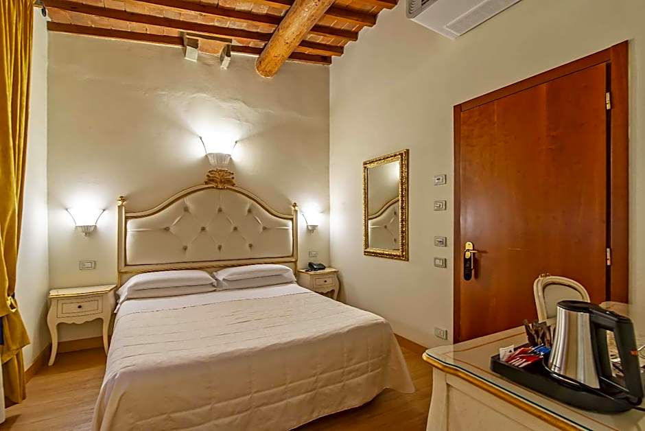 Porta Faenza Hotel