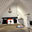 Paddock Pod - Sleeps 4 & Roofed Over Private Hot Tub & NEW SAUNA