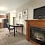 Country Inn & Suites by Radisson, Kansas City at Village West, KS