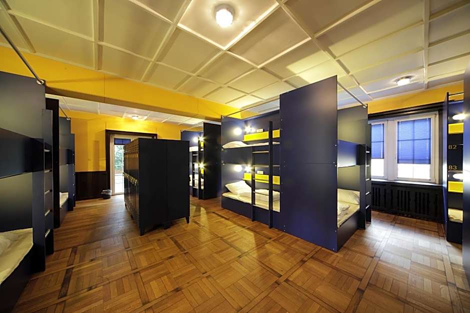 Bed’nBudget Expo-Hostel Dorms