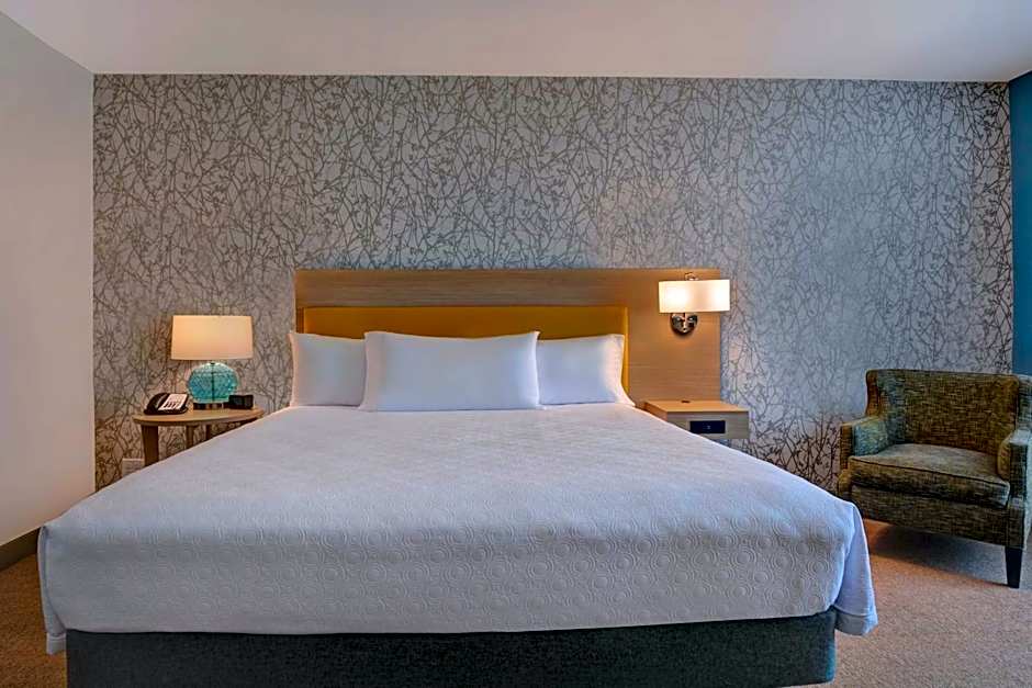 Home2 Suites By Hilton Sarasota I-75 Bee Ridge, FL