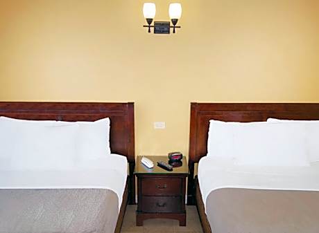 Standard Queen Room with Two Queen Beds
