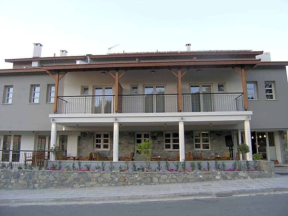 Livadia Hotel Kyperounta