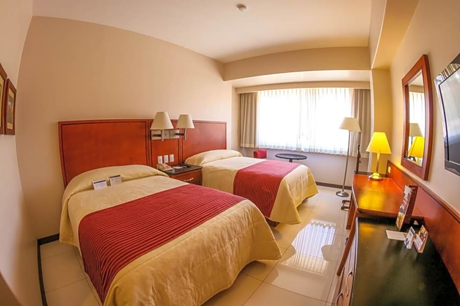 Hotel Fortin Plaza
