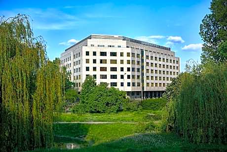 Regent Warsaw Hotel