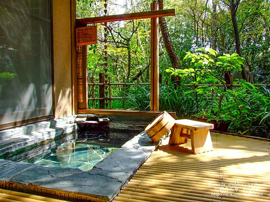 Nonohanatei komurasaki