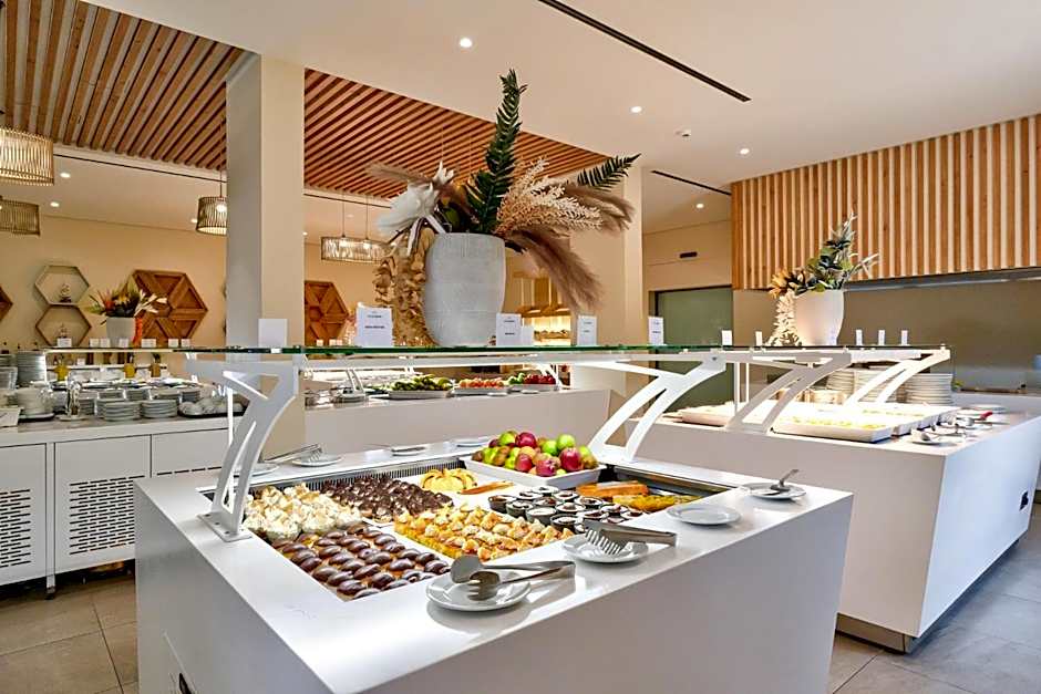 White Olive Elite Laganas