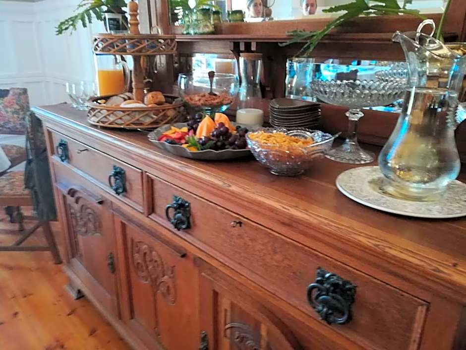 Welgeluk Feather Palace