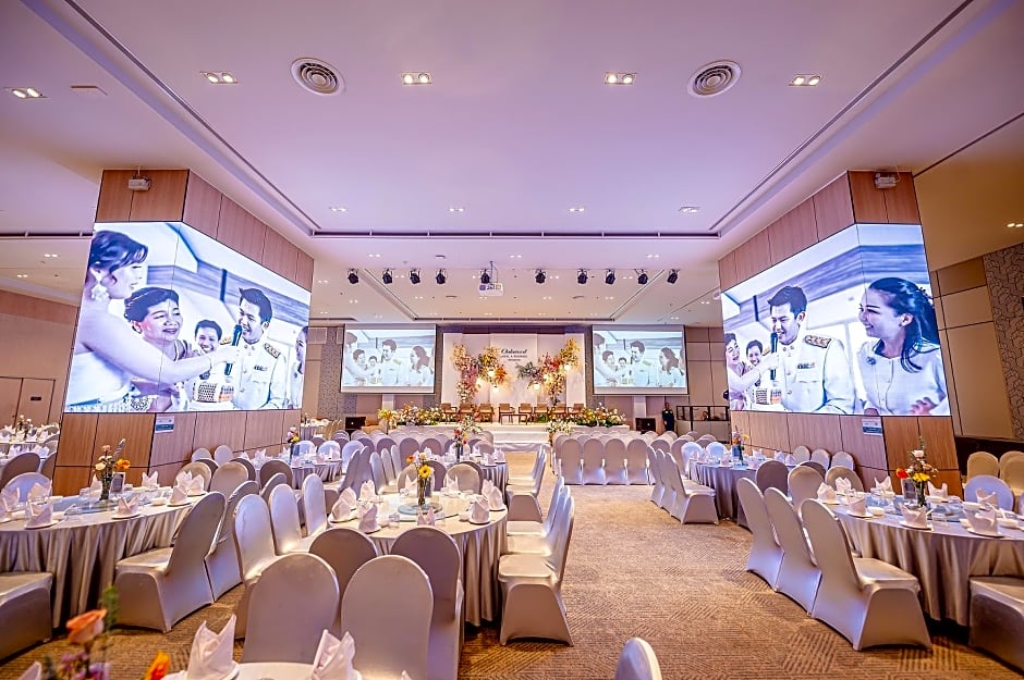 Oakwood Hotel & Residence Sri Racha