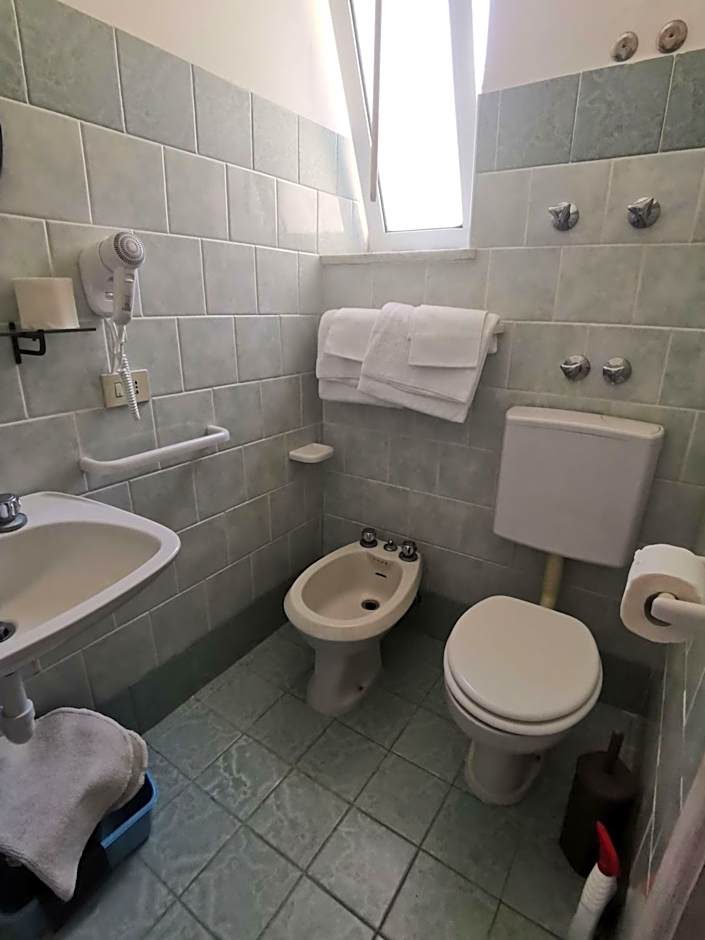 Villa Olivia Residence Ischia - nel Verde con Piscine e Vista Mare