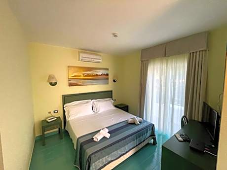 Comfort Quadruple Room