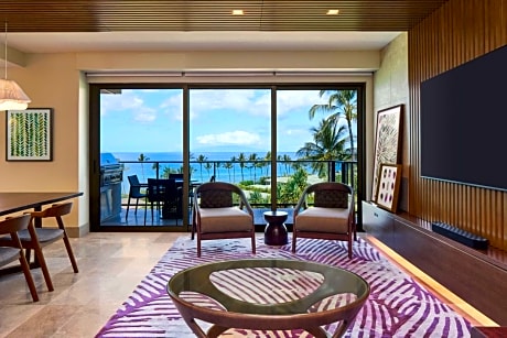 3 Bedroom Ilikai Villa 2 Kings 1 Queen Partial Ocean View with ADA Tub and Shower