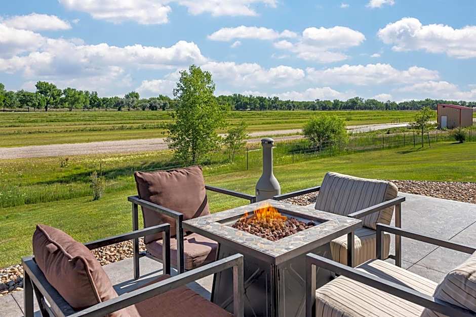 Best Western Plus Overland Inn