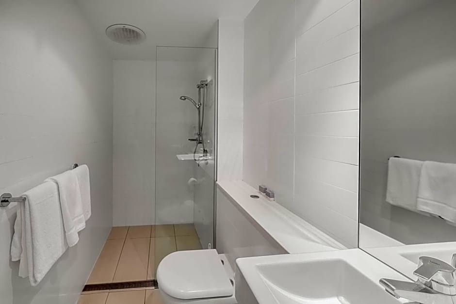 Oaks Nelson Bay Lure Suites