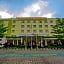Padjadjaran Suites Resort And Convention