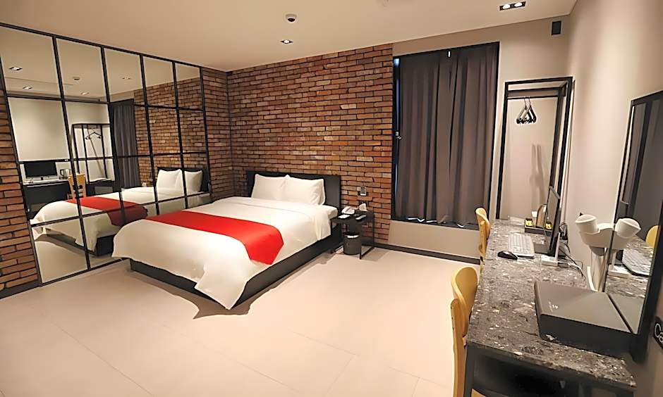 Dongducheon Hotel The Gray