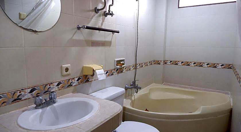 Hotel Winotosastro Garden