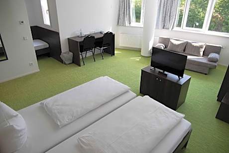 One-Bedroom Suite