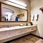 Econo Lodge Inn & Suites