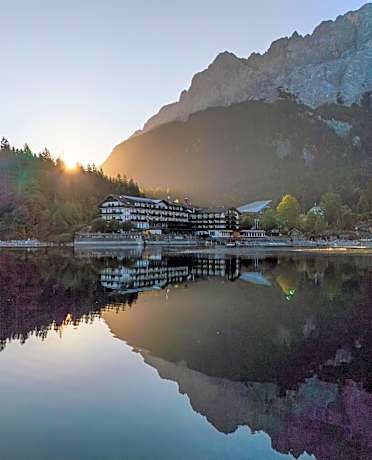 Eibsee Hotel