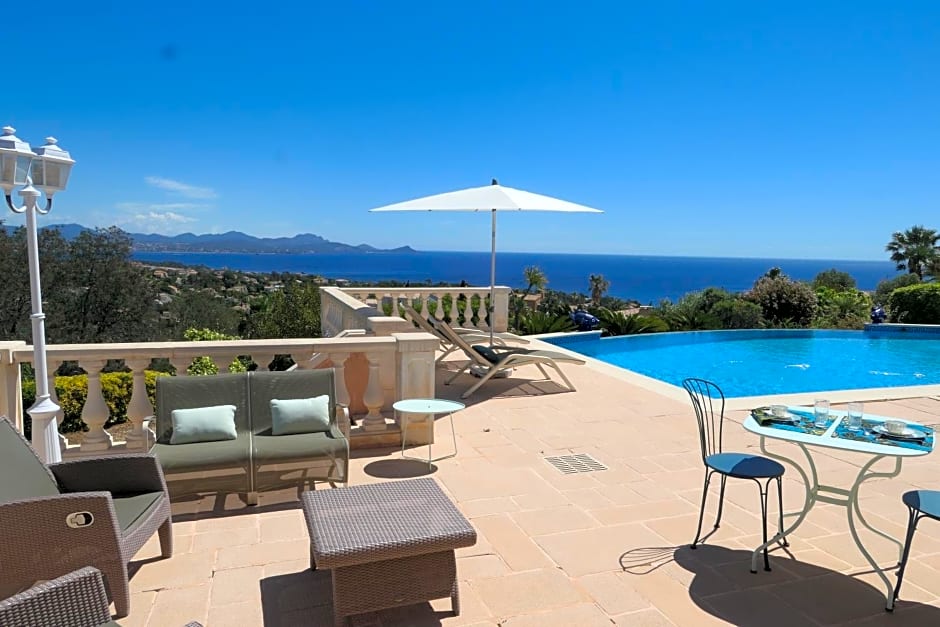 chambre d'hôte, vue mer exceptionnelle, à 5 minutes de la mer
