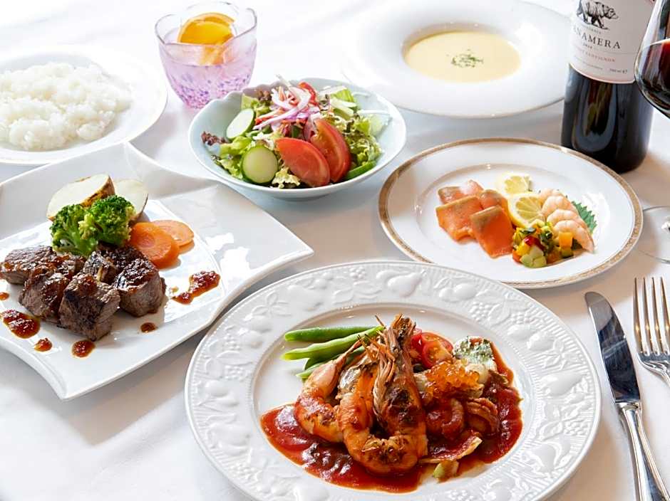 OYO Sasebo Palace Hotel