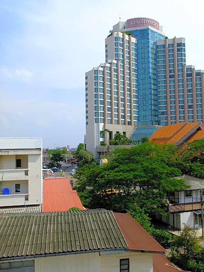 Chada Veranda Hotel