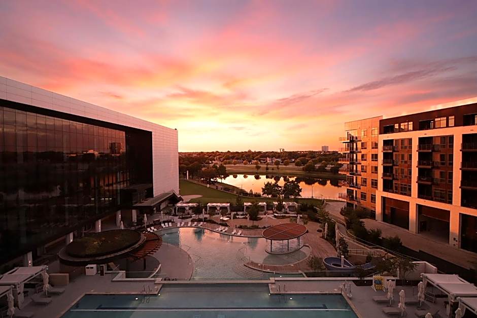 Loews Arlington Hotel