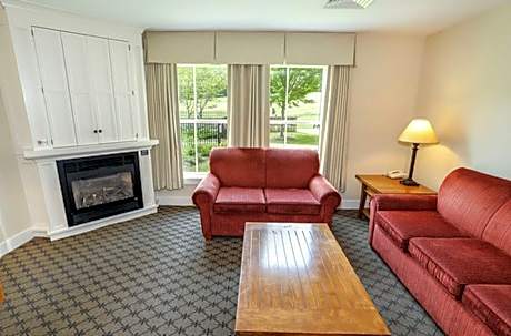 1 Bedroom Suite