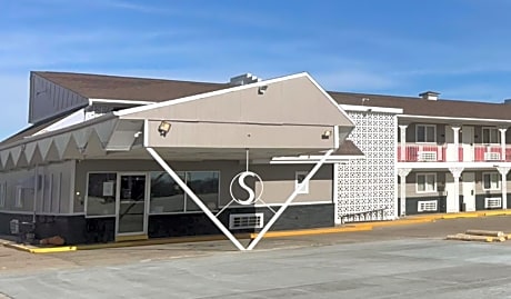 Circle S Motel
