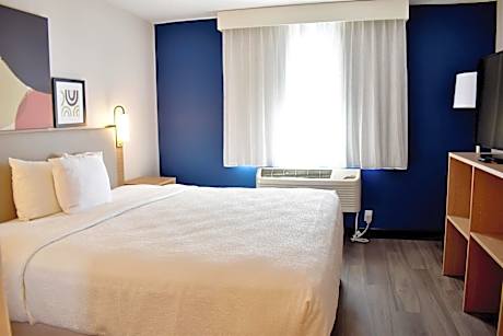 1 King Bed With Sofabed