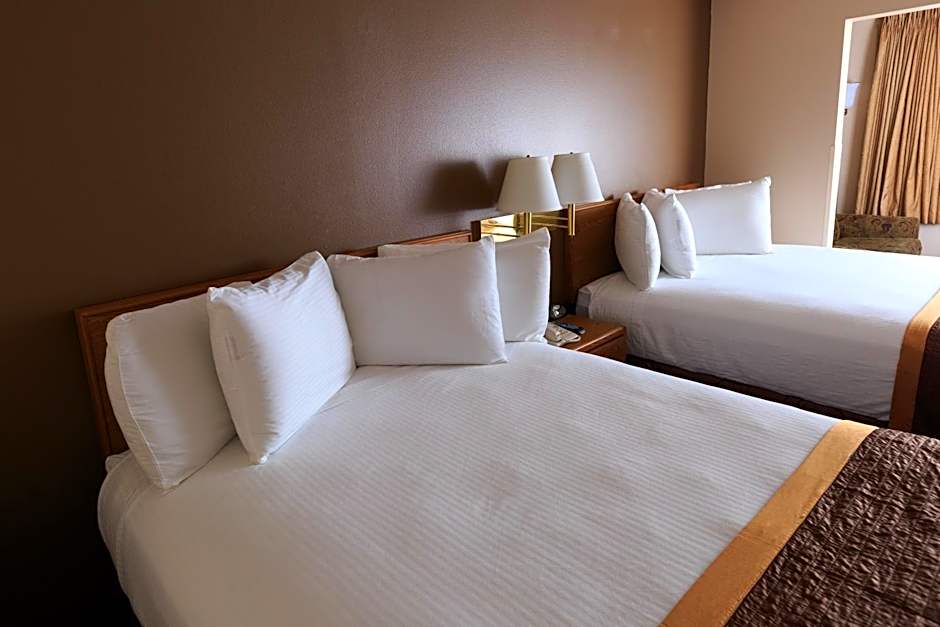 New Victorian Inn & Suites Lincoln