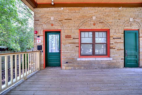 Studio - Split Level
